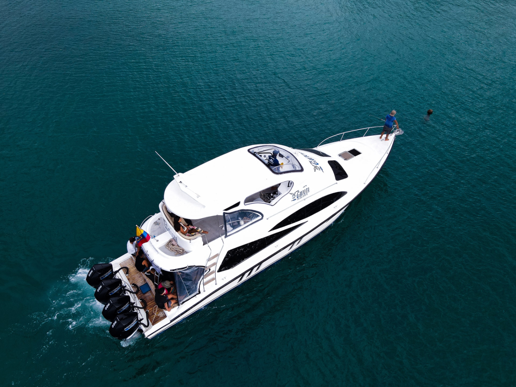 Speedboat operated by ELIZABETH cruising the Galápagos waters